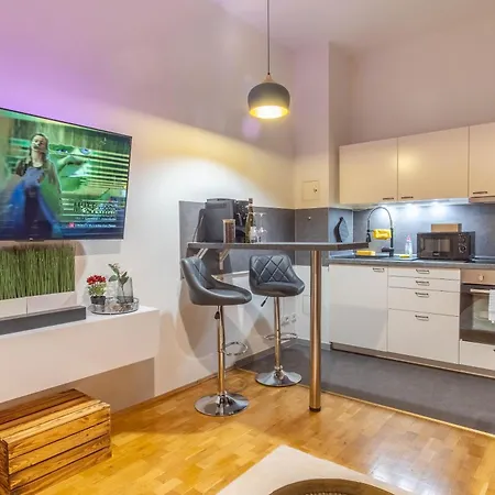 Working Place, Netflix, 4K Tv, Heart Of Leipzig Exterior photo